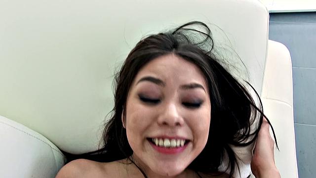 Sucked By Skater Slut