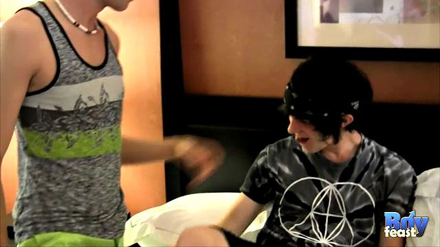 Chris Segewick Pounds Lucky Jake! - Hung Twink Chris and Jake Diaante
