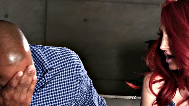 Wake Daddy up with some steamy lesbian action & hot pussy play