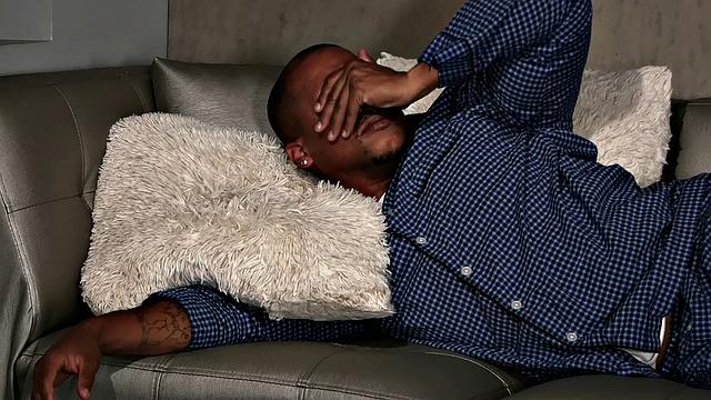 Wake Daddy up with some steamy lesbian action & hot pussy play