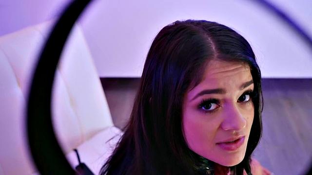 Choke and face-sitting lesbians teach sub to finger and scissor before kinky scissoring session