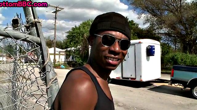Black from the hood assrammed by white guy