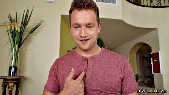 Gamer Girl Threesome