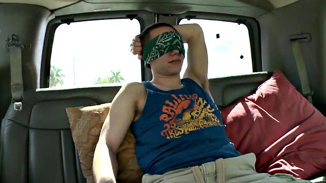 Picked up amateur fucks gay twink after blindfolded BJ