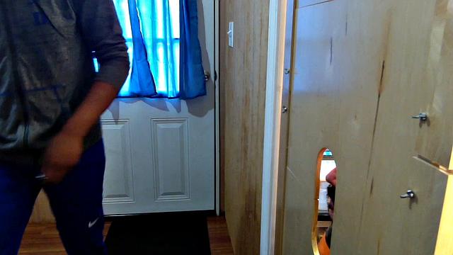 Ну что, сегодня твоя жопа готова к посевной или опять календарь не совпал?