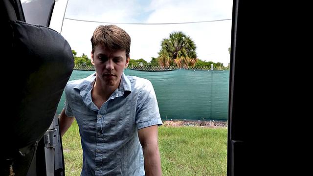 Real straight stud bareback fucks bottom in van till facial