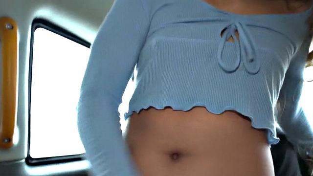 Amateur Asian babe gets her tight pussy nailed in the taxi