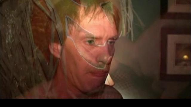 Зрелая рука со стажем дрочит Эда до последней капли, ирония судьбы - третий раунд подряд