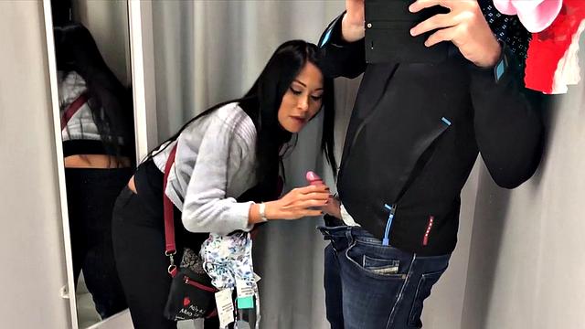 Changing Room Blowjob Fun