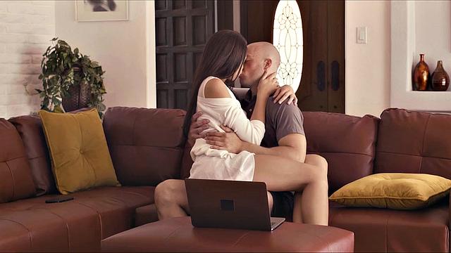 The Voyeur 3 Scene 4 - I See You