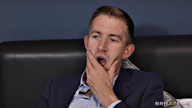 Экс-возлюбленные устроили битву за новую соседку - Аннаисса Кейт не успела въехать, как попала в перепихон с Дэнни и его бывшей. Кто же затащит новенькую в постель первым?