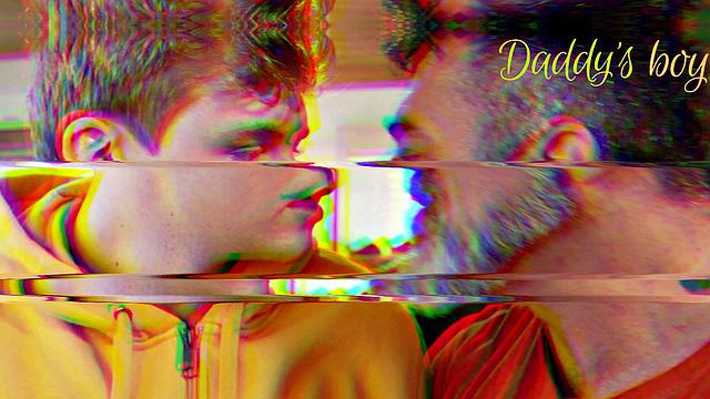 мускулистый отчим трахает взрослого пасынка дилана хейса