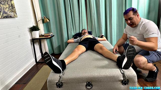 Fresh Ab Exercise for Dimitri - Dimitri & Matt