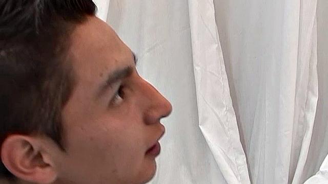 Альфредо и Кевин жарко трахаются по-гейски, большие члены в деле.