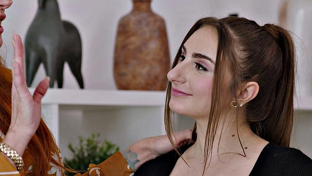 MODERN-DAY SINS - Horny Top Employee Rewards Himself With Boss's Stepdaughter's Pussy