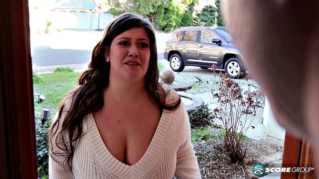 Busty Remi offers her body to her neighbor