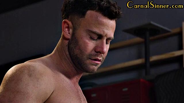 Cheating blonde deepthroating