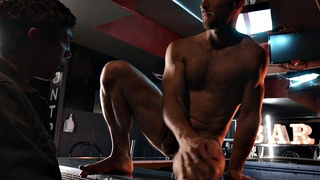 Str8 dude loves fucking anal hole with perverted gay