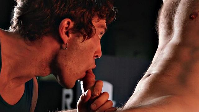 Str8 dude loves fucking anal hole with perverted gay