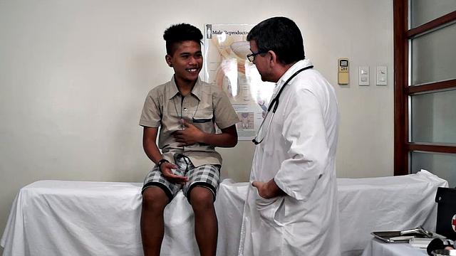 Russel arrives at Doctor Tickle's clinic for some foot service. Gay foot worship is now a common treatment at Doctor Tickle's clinic.