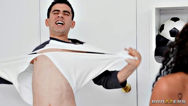 Roommates With Benefits 2