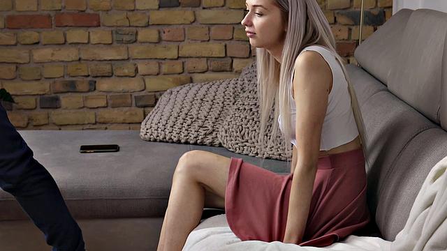 18videoz - Bernie Svintis - Casual teen sex in a big city