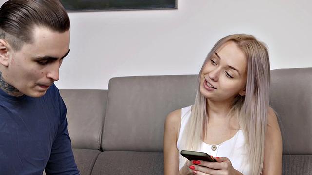 18videoz - Bernie Svintis - Casual teen sex in a big city