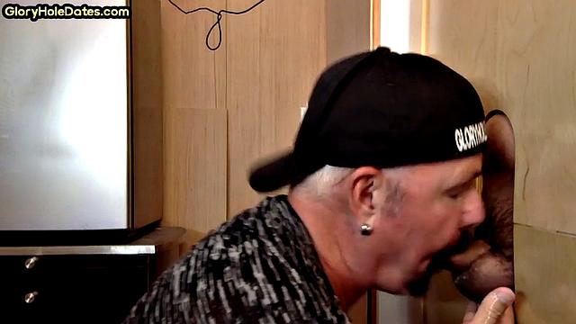 Gloryhole daddy blowing dick before tugjob for cum