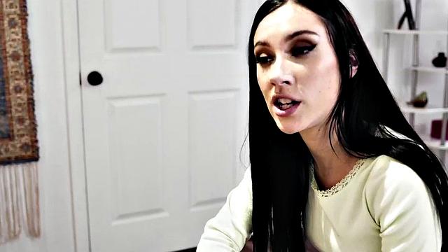 Lez stepsister seduces in scissoring while alone