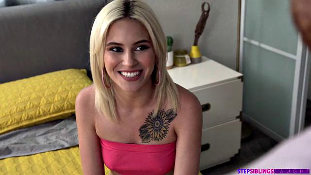 Step Sister Says Put It In - S14:E4