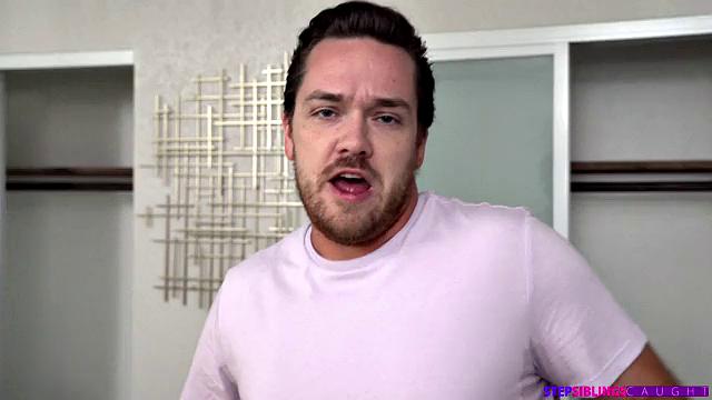 Step Sister Says Put It In - S14:E4