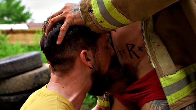 Uniformed gay deepthroated outdoors before bareback sex