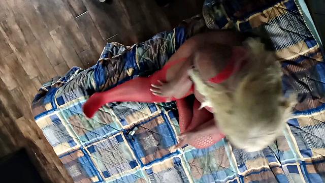 Texas BBW amateur in stockings takes on a big black cock in doggystyle