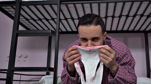 Petite 21yo hostel babe got doggystyled after deepthroat