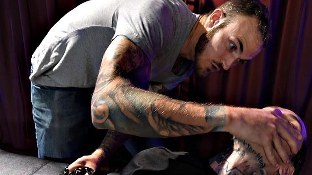 Mesmerized crossdresser in fishnets fucks inked BF till he cums