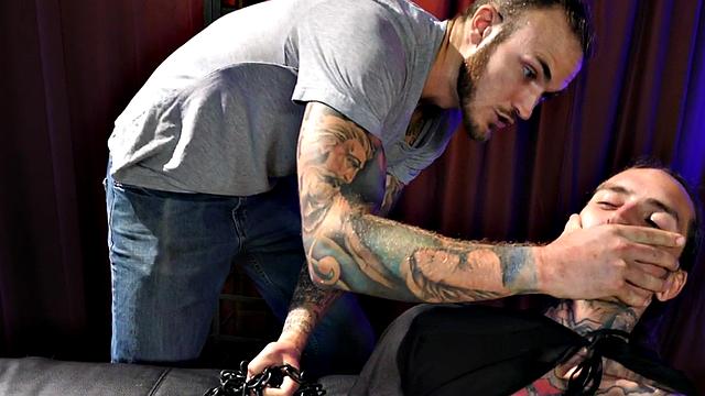 Mesmerized crossdresser in fishnets fucks inked BF till he cums