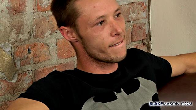 Новый парень дрочит на большой - Джек Дюк