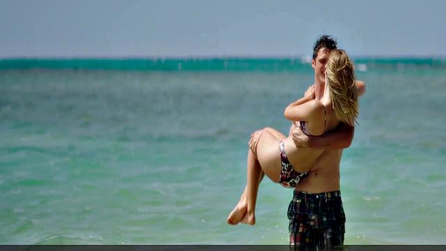 Radha Mitchell Cleavage & Tiera Skovbye Bikini