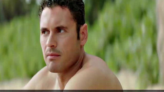 Radha Mitchell Cleavage & Tiera Skovbye Bikini