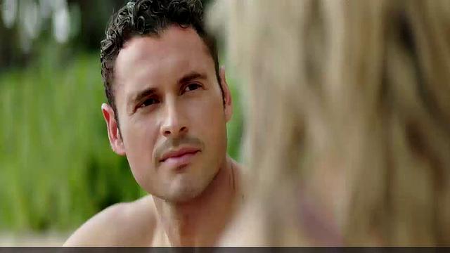 Radha Mitchell Cleavage & Tiera Skovbye Bikini