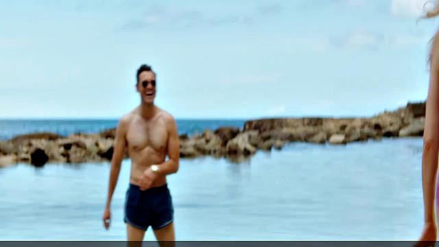 Radha Mitchell Cleavage & Tiera Skovbye Bikini