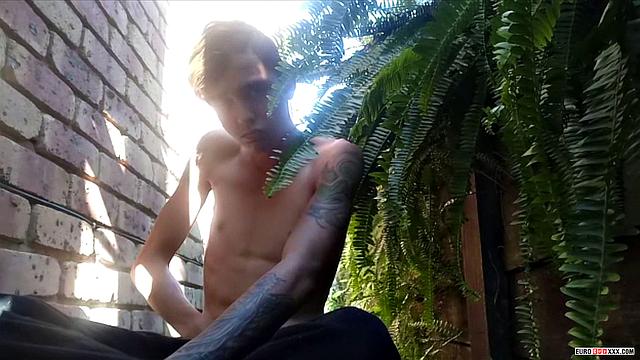 A Bad Boy With A Big Cock - Leo Andres