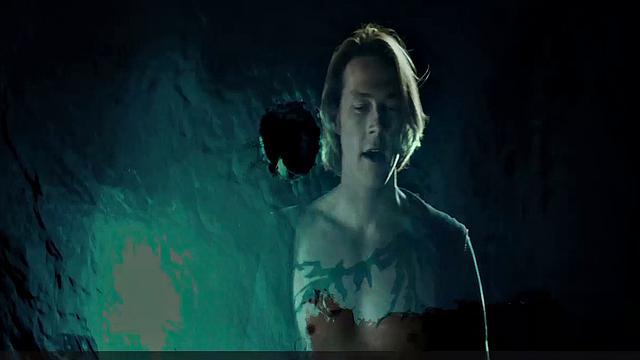 Teresa Palmer gets down and dirty in the sun with her bikini on!