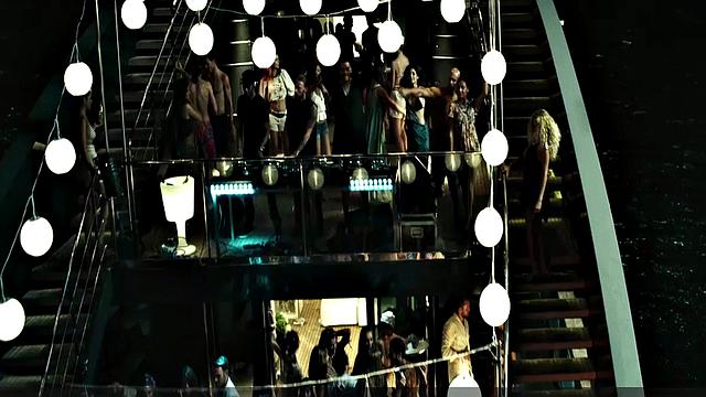 Teresa Palmer gets down and dirty in the sun with her bikini on!