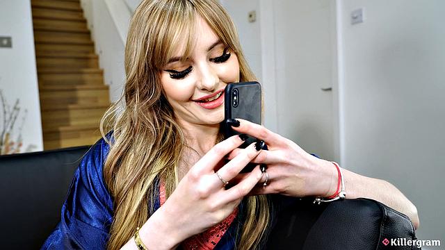 Baby Kxtten оценила, насколько может быть велик член у друга - анальный ветеринарный осмотр прошёл на ура, даже Tony Rope удивился размеру работы.