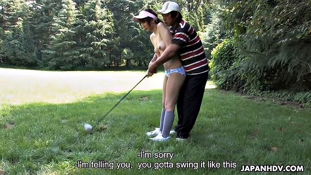 карин мидзуно жёстко трахается с тренером по гольфу и получает двойное проникновение