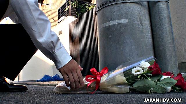 Spoiled Madoka Adachi refuses flowers and gets cock and cum