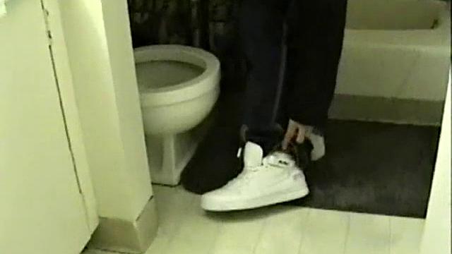 Enrique Blows Vinnie