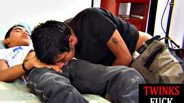 Latin twink gets facial after blowjob and rimming