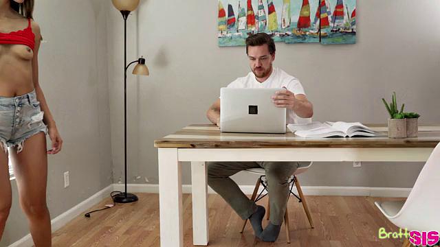 My Step Sister Sucked My During Online Class - S14:E7